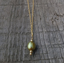 Load image into Gallery viewer, GF Green Gold Pearl Drop Necklace II