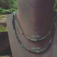 Load image into Gallery viewer, GF Emerald Choker &lt; Thin &gt;